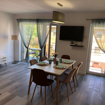 Szeged Gyoengye Delux Lägenhet Exteriör bild